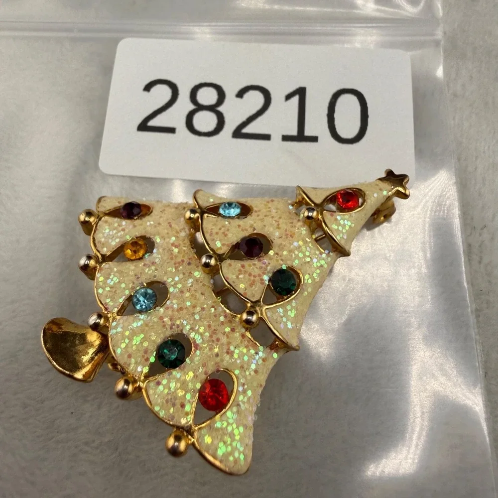 Vintage Christmas Tree Brooch Gold Tone Glitter Rhinestone